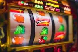 jili5 platform game lobby showing slots and live casino options for Filipino players